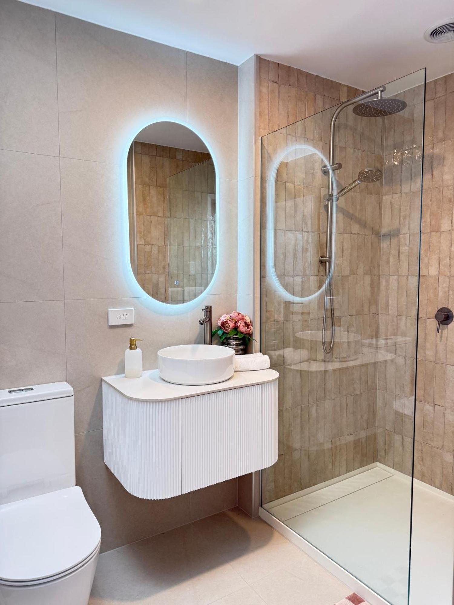 The Luxe Hidden Gem Villa In Auckland Heart - 3 Bedrooms Near Newmarket Westfieldmall Exterior photo